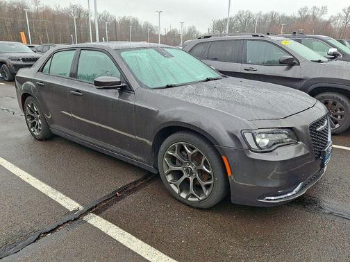 2018 Chrysler 300 S