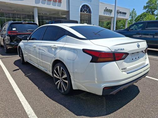 2020 Nissan Altima 2.5 SR