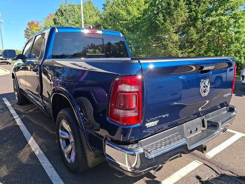 Patriot Blue Pearlcoat 2019 RAM 1500 Limited