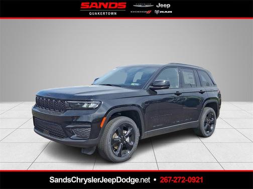 2025 Jeep Grand Cherokee Laredo