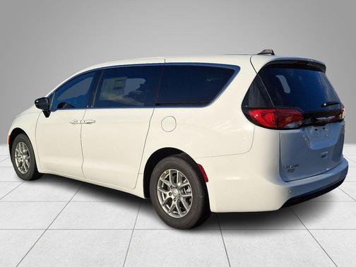 Bright White Clearcoat 2026 Chrysler Voyager LX