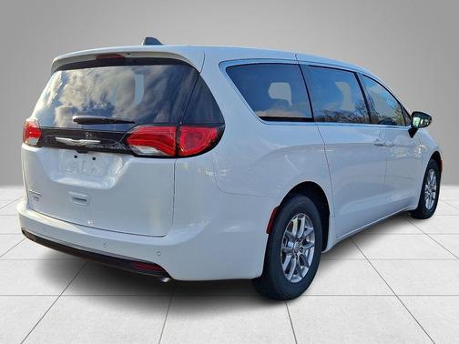 Bright White Clearcoat 2026 Chrysler Voyager LX