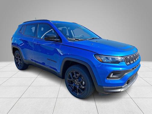 Hydro Blue Pearlcoat 2026 Jeep Compass Latitude