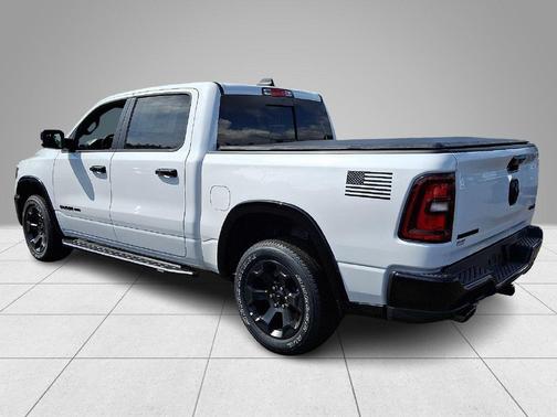 Bright White Clearcoat 2026 RAM 1500 Big Horn/Lone Star