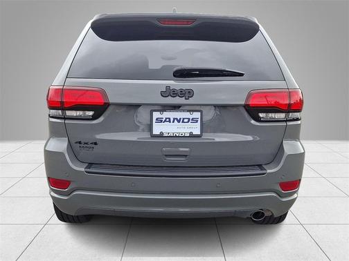 2022 Jeep Grand Cherokee WK Laredo