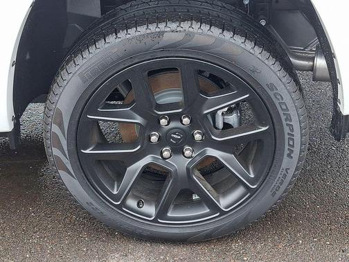 Bright White Clearcoat 2026 RAM 1500 Laramie