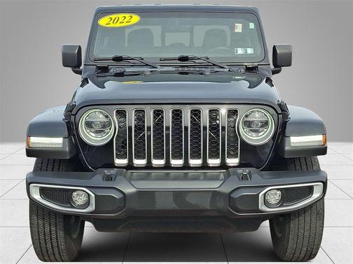 2022 Jeep Gladiator Overland