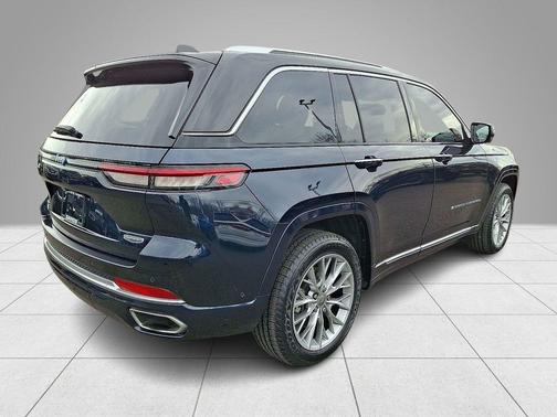 2022 Jeep Grand Cherokee 4xe Summit