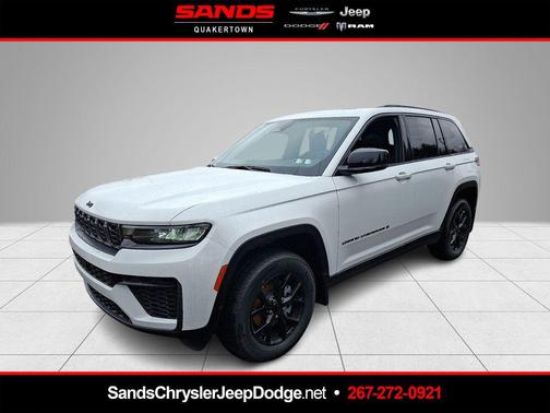 Bright White Clearcoat 2026 Jeep Grand Cherokee Laredo