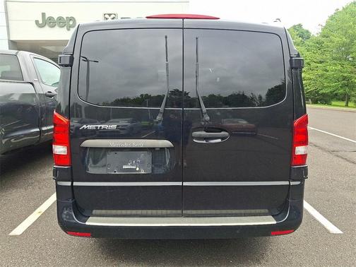2017 Mercedes-Benz Metris Base