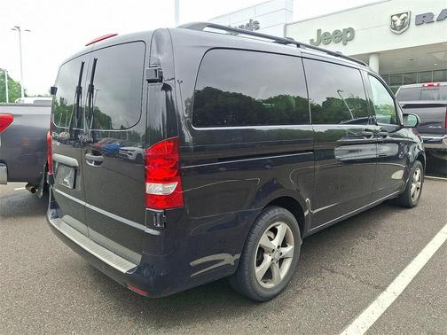 2017 Mercedes-Benz Metris Base