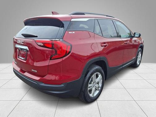Red Quartz Tintcoat 2020 GMC Terrain SLE