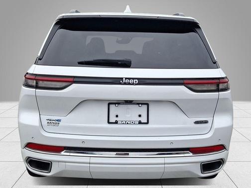 2022 Jeep Grand Cherokee 4xe Overland