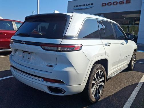 2022 Jeep Grand Cherokee 4xe Overland