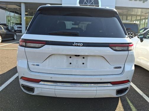 2022 Jeep Grand Cherokee 4xe Overland