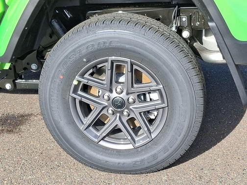 Mojito! Clearcoat 2026 Jeep Gladiator Sport