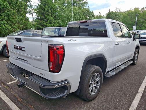 White Frost Tri-Coat 2024 GMC Sierra 1500 SLT