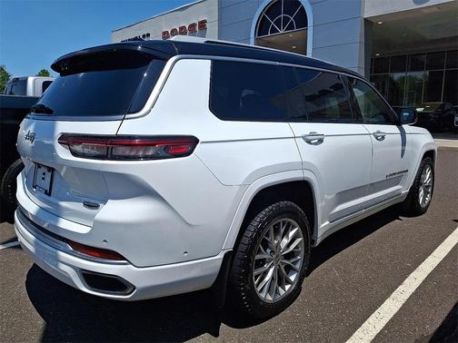 2022 Jeep Grand Cherokee L Summit