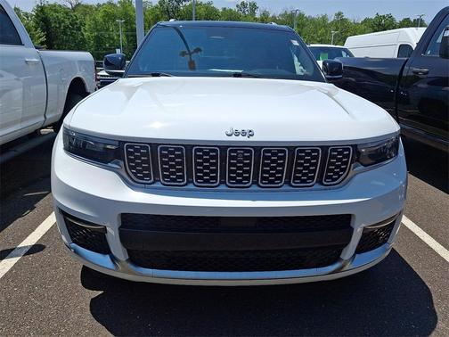 2022 Jeep Grand Cherokee L Summit
