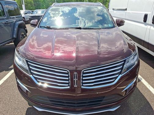 Burgundy 2018 Lincoln MKC Select