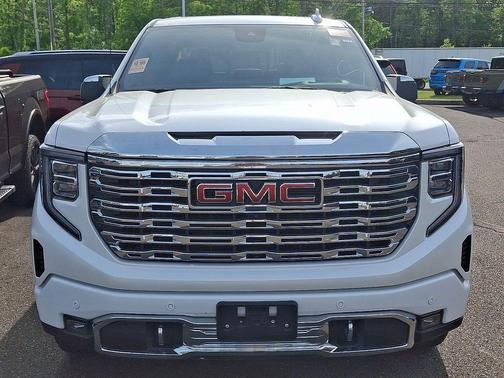 White Frost Tri-Coat 2024 GMC Sierra 1500 Denali