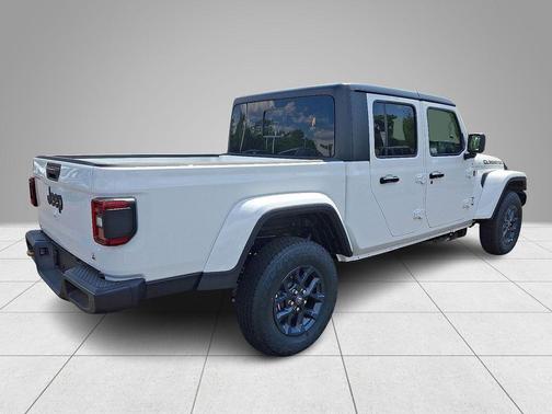 Bright White Clearcoat 2026 Jeep Gladiator 85th Anniversary Edition