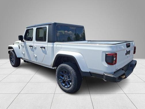 Bright White Clearcoat 2026 Jeep Gladiator 85th Anniversary Edition