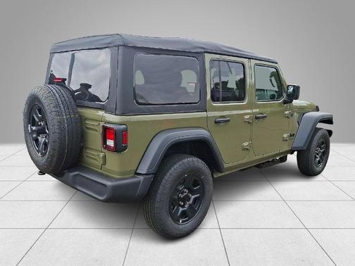 41 DISC 2027 Jeep Wrangler Sport