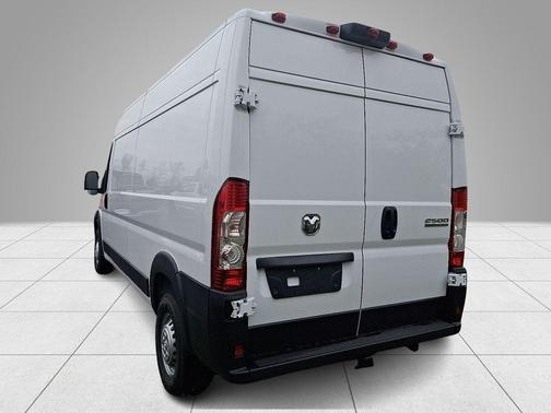 Bright White Clearcoat 2026 RAM ProMaster 2500 High Roof