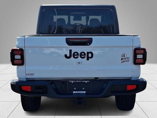 Bright White Clearcoat 2024 Jeep Gladiator Sport