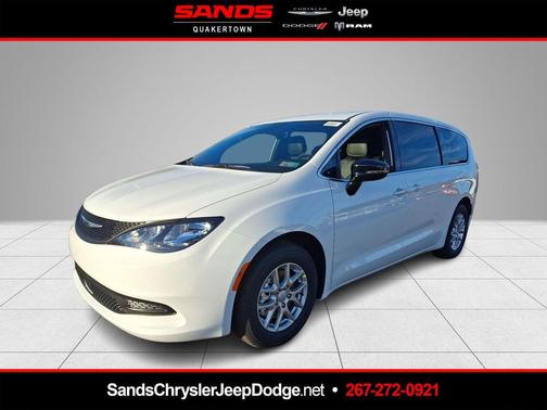 Bright White Clearcoat 2026 Chrysler Voyager LX