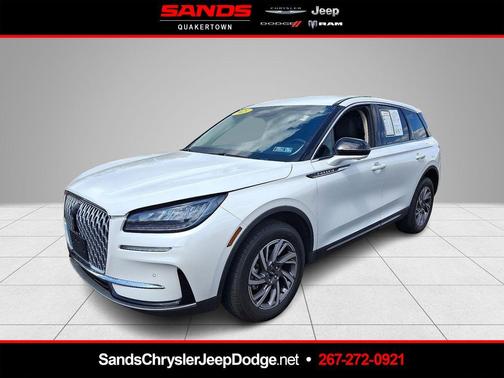 White Metallic 2023 Lincoln Corsair Standard