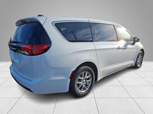 Bright White Clearcoat 2026 Chrysler Voyager LX