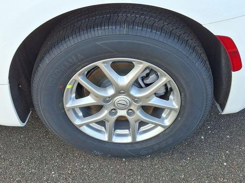 Bright White Clearcoat 2026 Chrysler Voyager LX