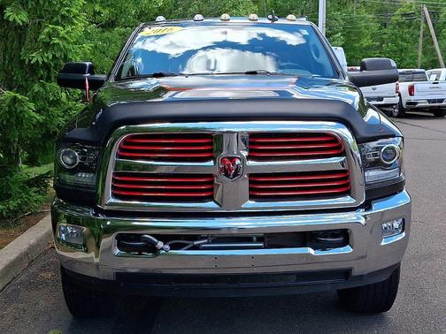 Brilliant Black Crystal Pearlcoat 2016 RAM 2500 Power Wagon
