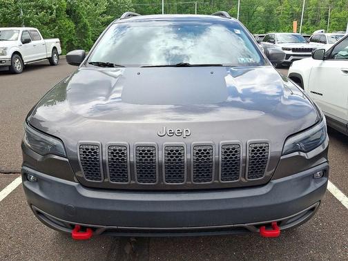 Granite Crystal Clearcoat Metallic 2020 Jeep Cherokee Trailhawk