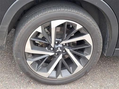 2023 Mitsubishi Outlander 