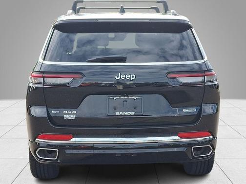 Diamond Black 2022 Jeep Grand Cherokee L Overland