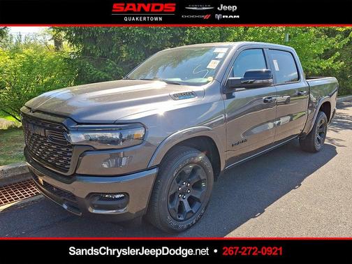 Granite Crystal Clearcoat Metallic 2025 RAM 1500 Big Horn/Lone Star