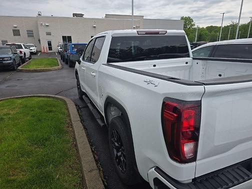 Summit White 2024 GMC Sierra 1500 Elevation
