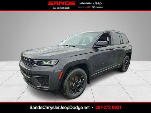 Metallic 2026 Jeep Grand Cherokee Laredo