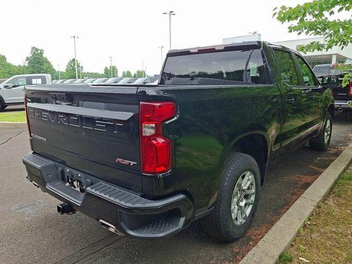 Black 2022 Chevrolet Silverado 1500 RST