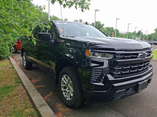 Black 2022 Chevrolet Silverado 1500 RST