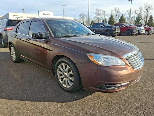 2013 Chrysler 200 Touring