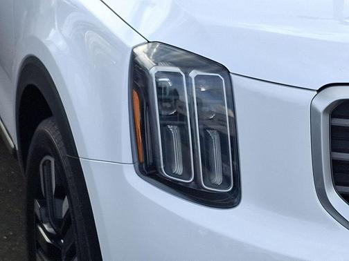 Glacial White Pearl 2024 Kia Telluride SX-Prestige