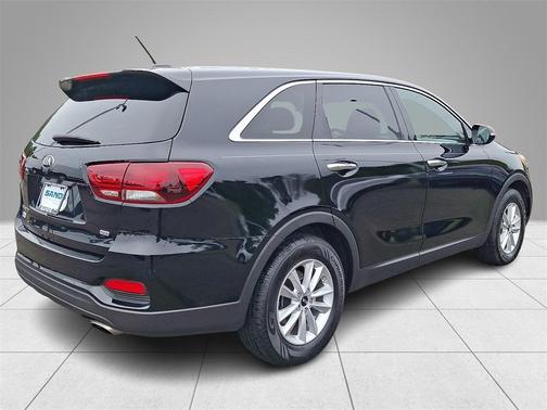 2020 Kia Sorento LX