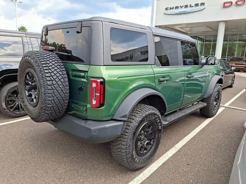 Green Metallic 2024 Ford Bronco Wildtrak