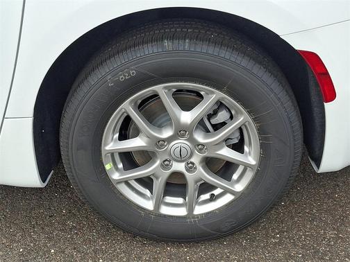 2026 Chrysler Voyager LX