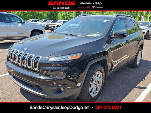 Diamond Black 2017 Jeep Cherokee Latitude
