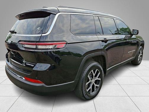 Diamond Black 2024 Jeep Grand Cherokee L Limited
